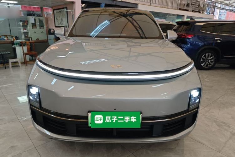 Used Li Auto L8 2023 Air model
