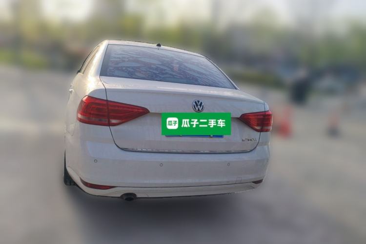 Used Volkswagen Lavida 2015 1.6L Automatic Comfort Edition
