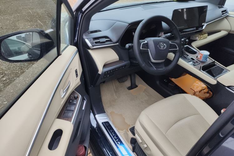 Used Toyota Granvia 2022 2.5L Hybrid Prestige Edition