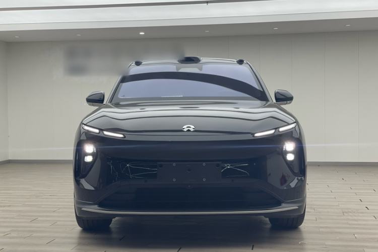 Used Nio EC6 2024 75 kWh Exterior 1