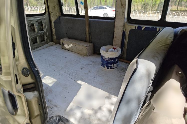 Used Dongfeng Xiaokang C37 2012 1.4L Standard Edition DK13-06
