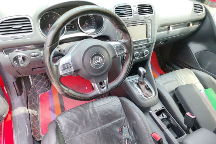 Used Volkswagen Golf 2013 2.0 TSI GTI Convertible Center Console