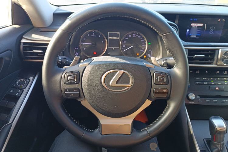 Used Lexus IS 2017 300 Leading Edition
