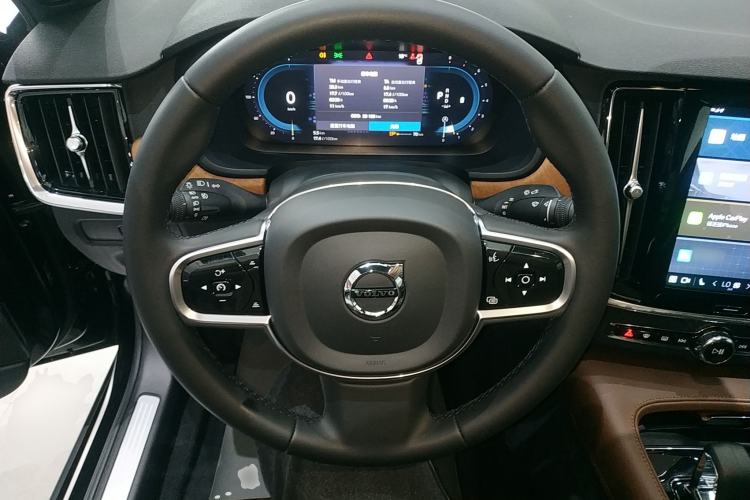 Used Volvo S90 2024 B5 Zhiyi Luxury Edition