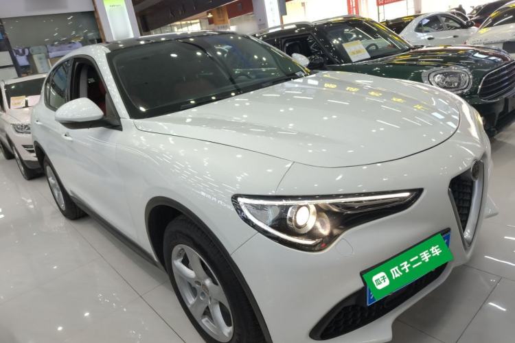 Used Alfa Romeo Stelvio 2017 2.0T 200HP Elite Edition
