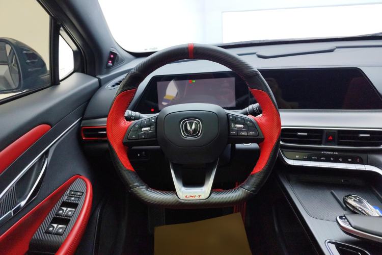 Used CHANGAN UNI-T 2020 1.5T Prestige Version
