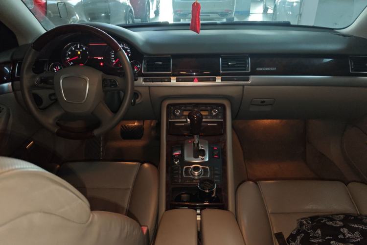 Used Audi A8 2009 A8L 4.2 FSI quattro Prestige Edition Center Console