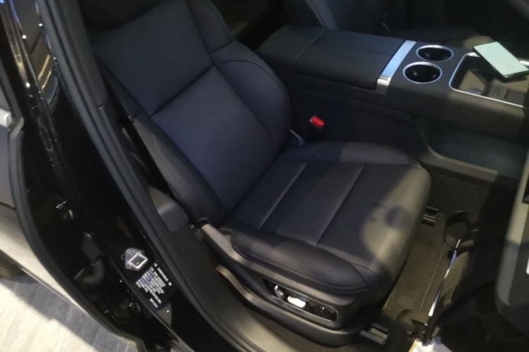 Used Li Auto L7 2024 MAX Model Right Front Seat