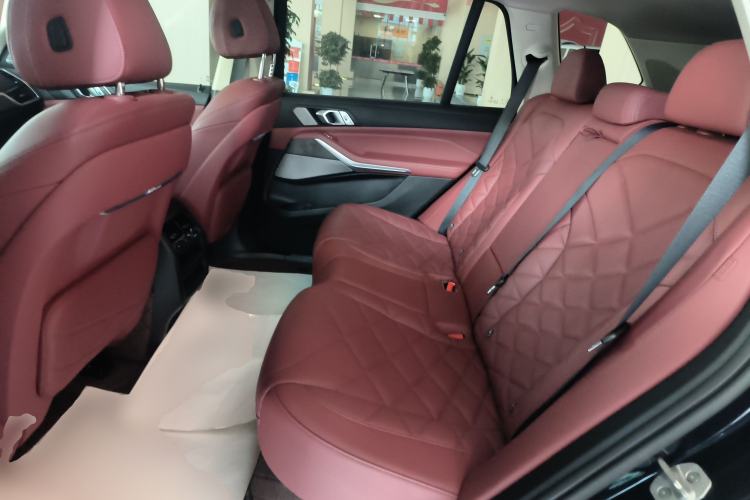 Used BMW X5 2022 Restyled xDrive 30Li Luxury Version M Sport Package
