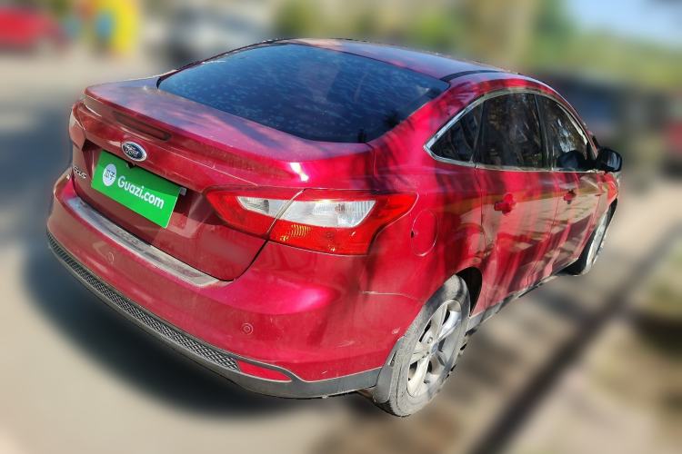 Used Ford Focus 2012 Sedan 1.6L Automatic Fashion Edition
