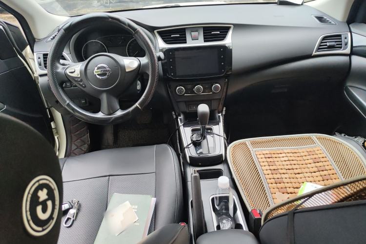 Used Nissan Sylphy 2019 Classic 1.6XL CVT Luxury Edition Center Console