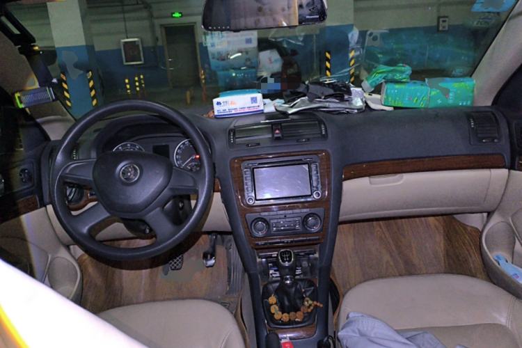 Used Skoda Octavia 2013 1.4TSI Manual Yijun Edition Center Console