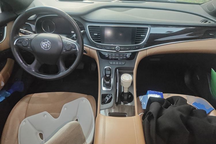 Used Buick LaCrosse 2018 28T Luxury Model
