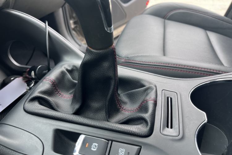 Used Changan CS75 2016 1.5T Manual FENGSHANG Model
