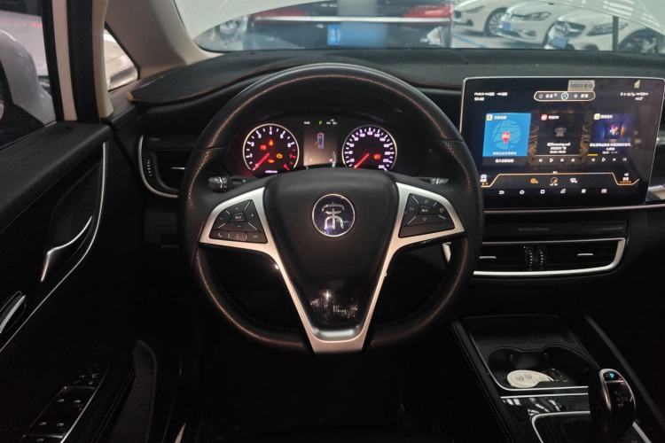 Used BYD Song MAX 2019 1.5T Automatic Smart Connect ZhiLian RuiDong Model 7 Seats China V Emission Standard
