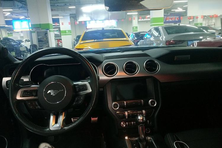 Used Ford Mustang 2021 2.3T EcoBoost
