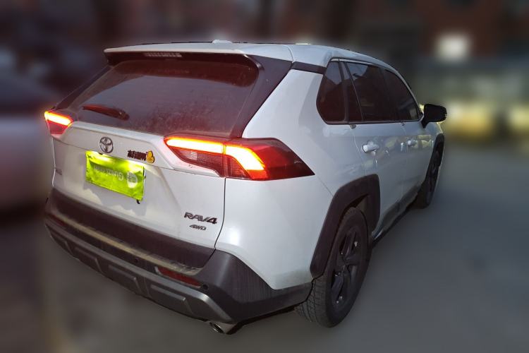 Used Toyota RAV4 2022 2.0L CVT 4x4 Fashion Edition