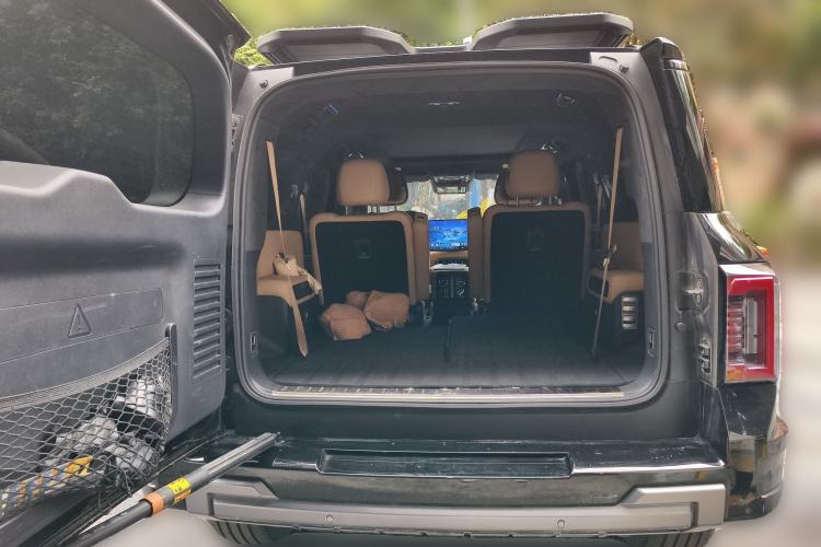 Used Formula Leopard Leopard 8 2025 Smart & Brave Flagship Edition 6 Seats