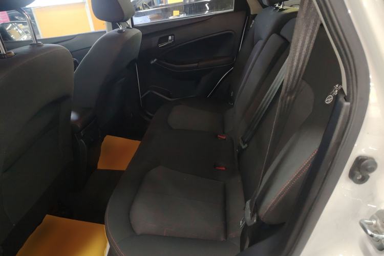 Used Venucia T70 2018 2.0L CVT Smart Edition Interior 4