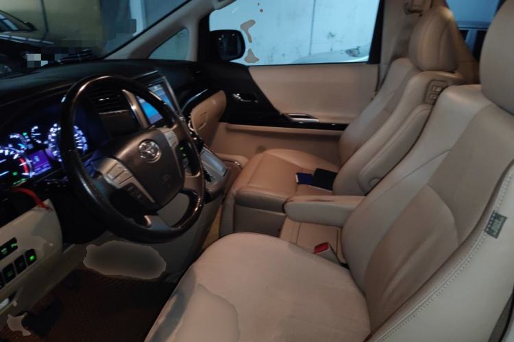 Used Toyota Alphard 2012 3.5L Luxury Edition
