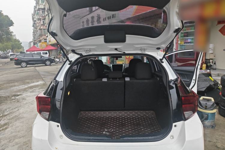 Used Toyota YARiS L Zhi Xuan 2020 X-Trail X 1.5L CVT Leading Edition Trunk