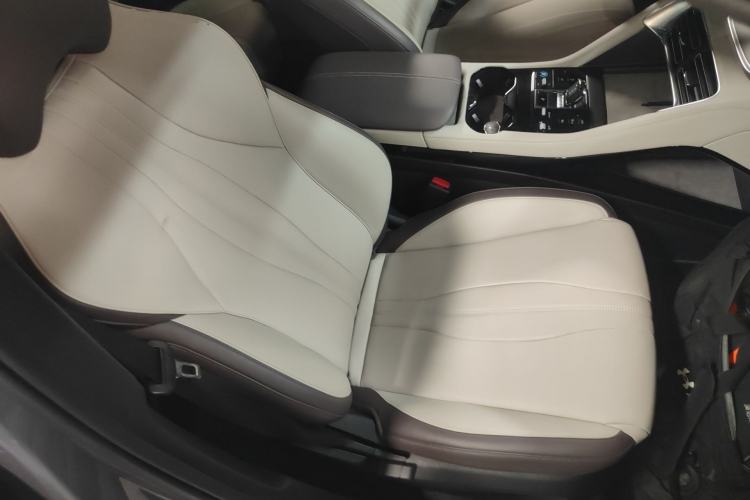 Used BYD Song PLUS New Energy 2025 DM-i 112KM Prestige Model Right Front Seat