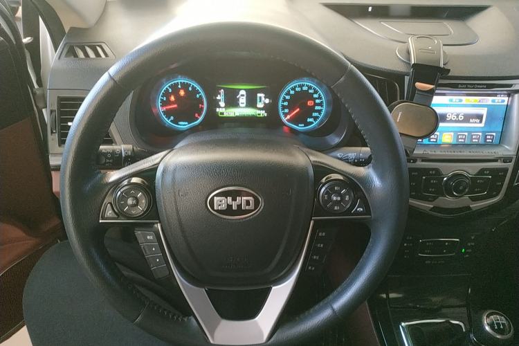 Used BYD Surui 2016 1.5L Manual Elite Edition
