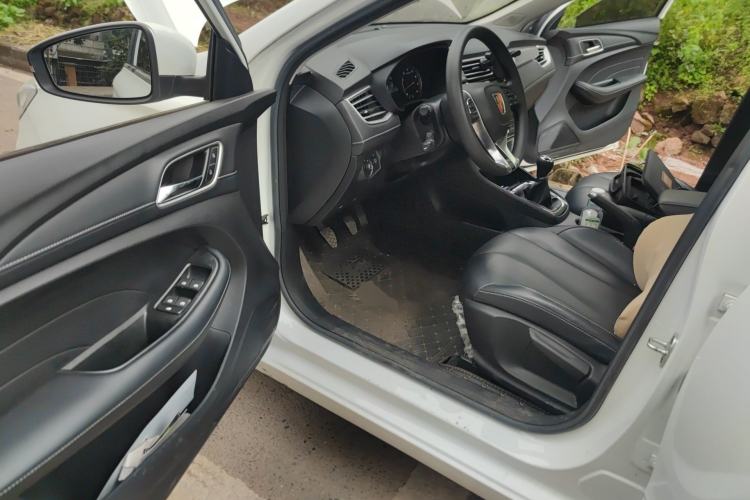 Used Roewe i5 2019 1.5L Manual 4G Connectable Langhao Edition
