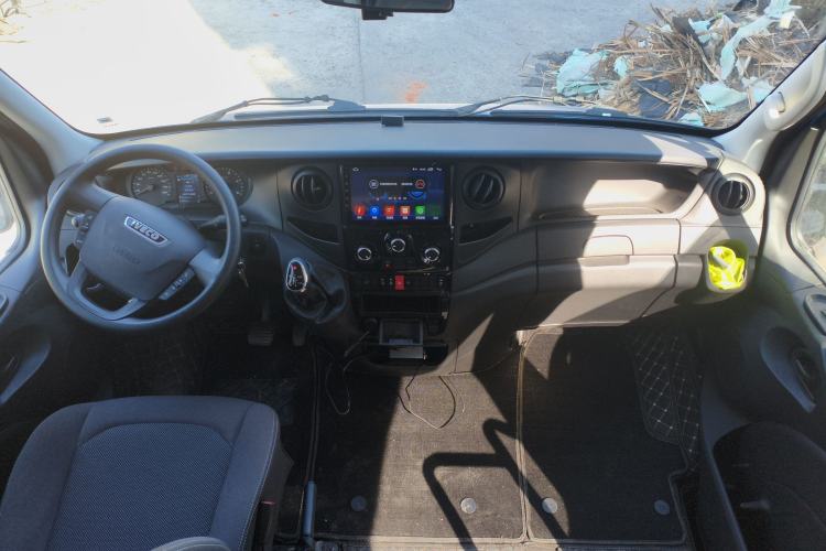 Used Iveco Eurocargo 2020 3.0T Automatic Chao Rui Short Wheelbase High-Roof F1C