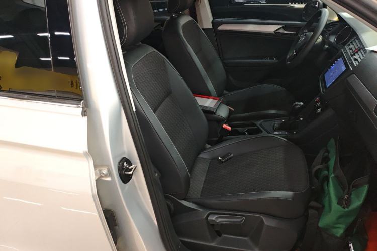 Used Volkswagen Tiguan L 2020 330TSI Automatic Two-Wheel Drive Luxury Edition China VI Standard