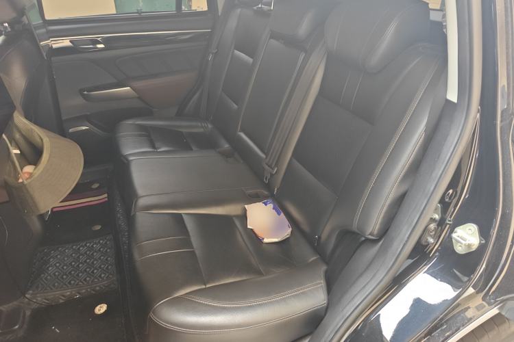 Used GAC Trumpchi GS7 2017 320T Two-Wheel-Drive Luxury Smart Connectivity Model