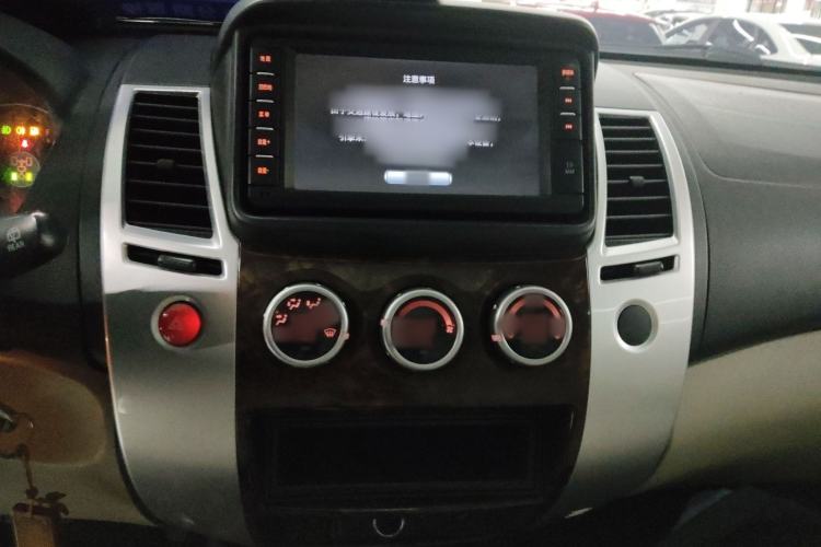 Used Mitsubishi Pajero Sport 2013 3.0L Automatic 4x4 Flagship Edition