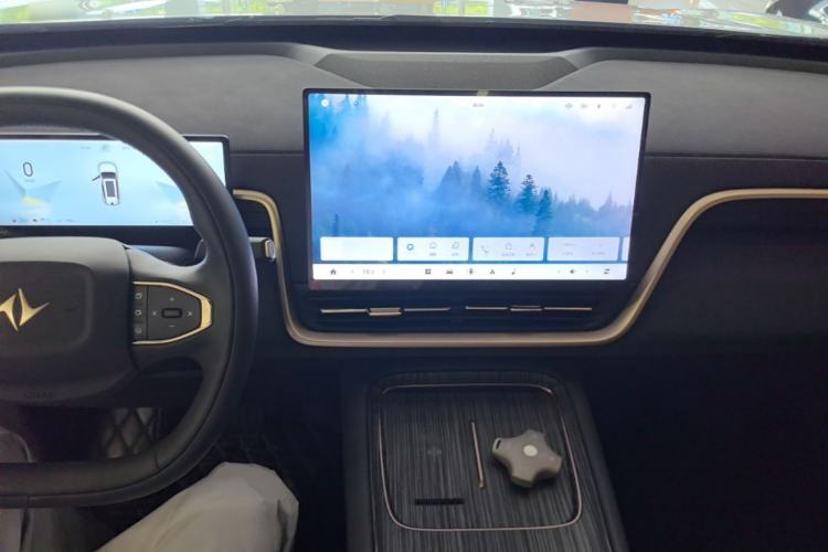 Used Dongfeng eπ eπ008 2025 210Ultra LikeYi Edition 6-Seater