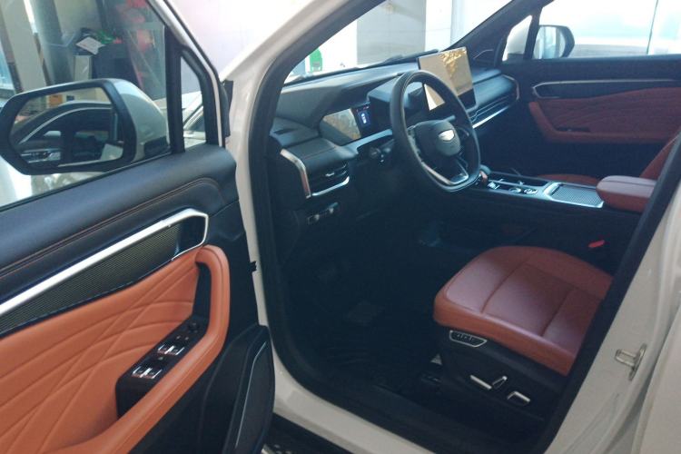 Used Geely Auto Haoyue L 2024 2.0T DCT Flagship Version
