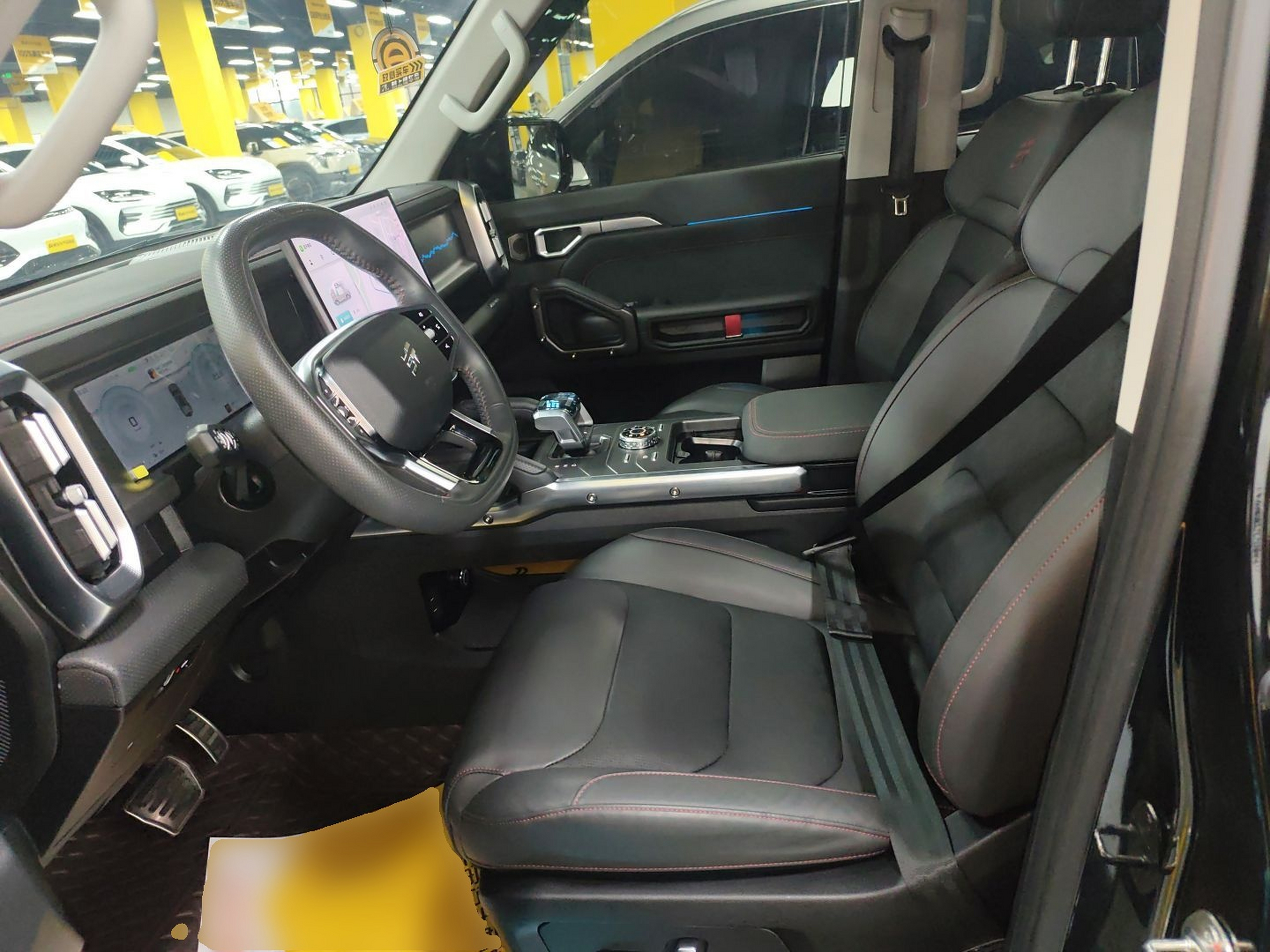 المقاعد الأمامية داخل السيارة