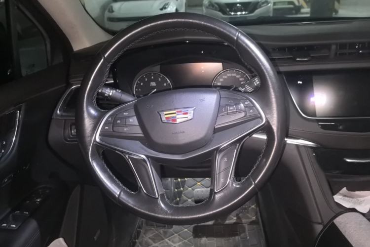 Used Cadillac XT5 2018 25T Luxury Model