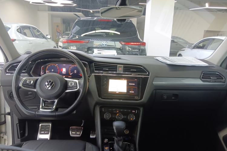 Used Volkswagen Tiguan L 2021 330TSI Automatic Two-Wheel Drive R-Line Enhanced Edition
