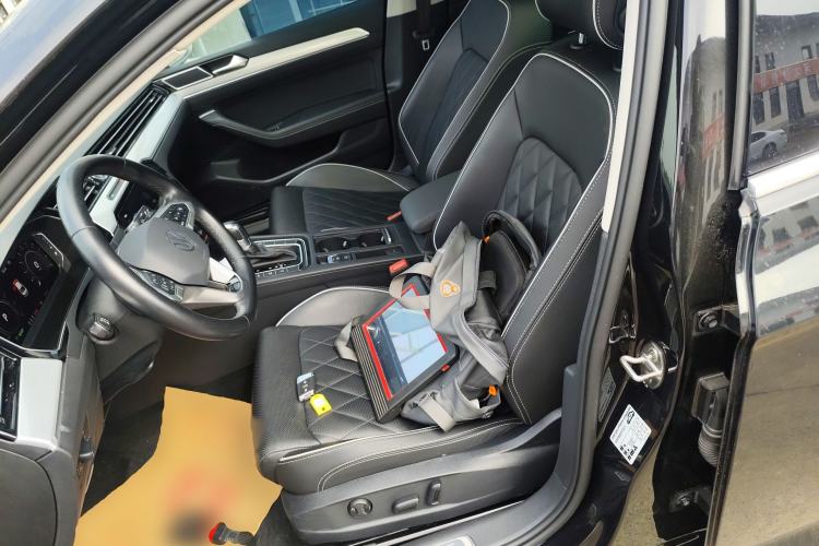 Used Volkswagen Magotan GTE Plug-in Hybrid 2022 GTE Luxury Model Left Front Seat