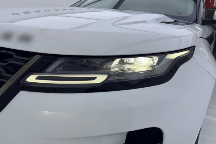 Used Land Rover Range Rover Evoque 2023 Aurora L 249 PS Luxury Edition
