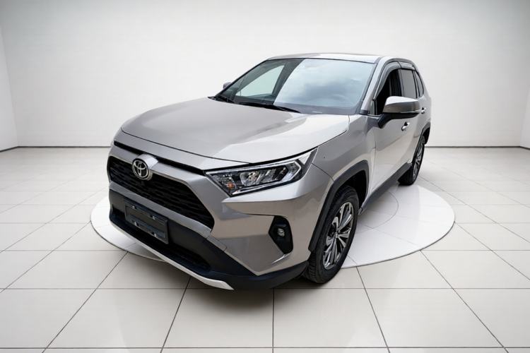 Used Toyota RAV4 2023 2.0L CVT Two-Wheel Drive Fashion Edition
