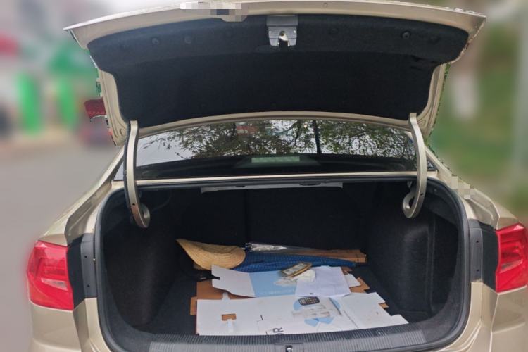 Used Volkswagen Bora 2017 1.6L Automatic Comfort Model Trunk