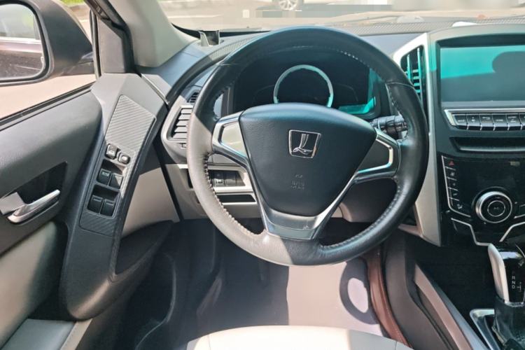 Used Luxgen U6 SUV 2014 1.8T Fashion Edition
