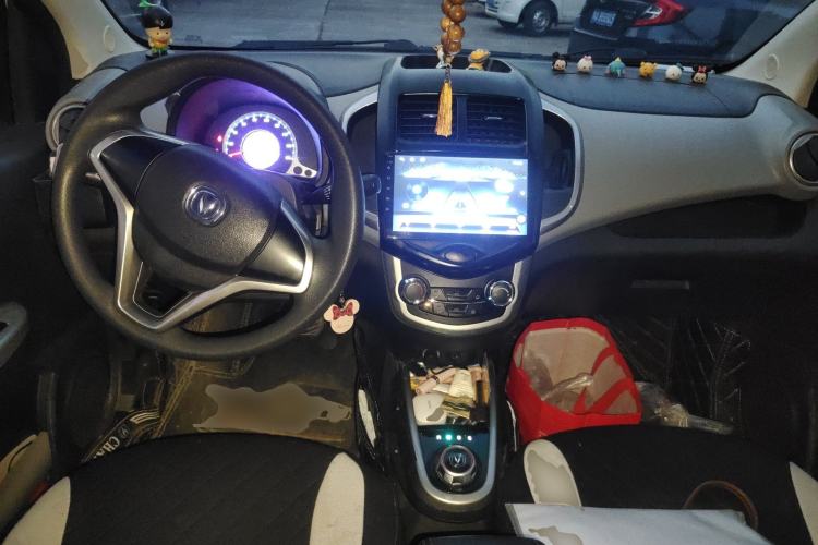 Used CHANGAN Benni E-Star 2021 National Edition Xin Yue Version Lithium Iron Phosphate (31.18 kWh) Center Console
