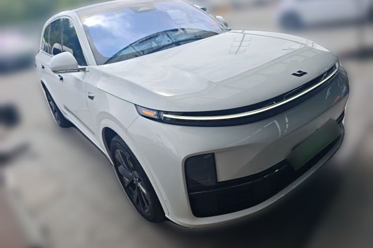 Used Li Auto L7 2023 Air model
