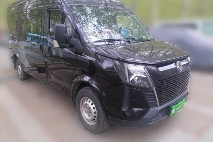 Used Dongfeng Yufeng 2023 V9+ 2.0T Manual Front-Wheel-Drive Multi-Function Mid-Roof Van with 7/8/9 Seats Front Right 45 Deg