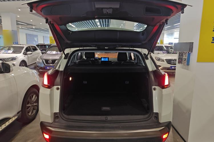 Used Peugeot 4008 2017 350THP Elite Edition Trunk