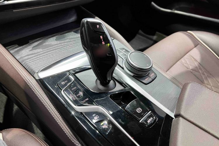 Used BMW 5 Series New Energy 2021 535Le M Sport Package Interior 3