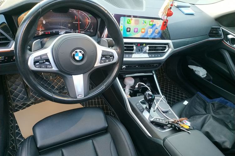 Used BMW 4 Series 2022 425i M Sport Package Center Console