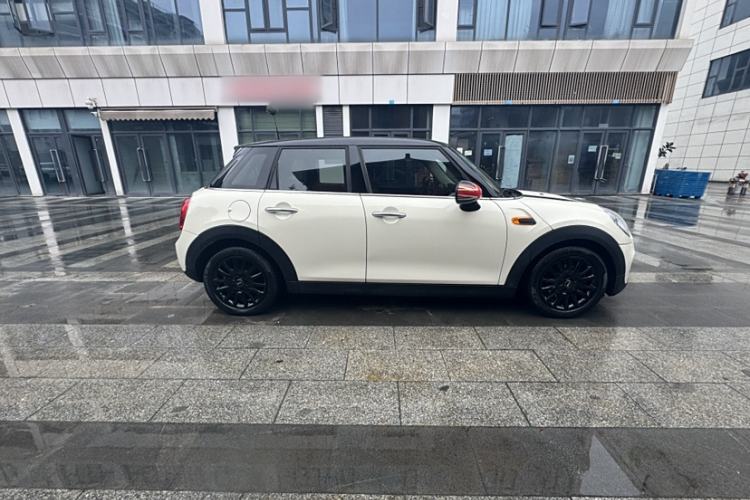 Used MINI MINI 2016 1.5T COOPER Five-Door Edition