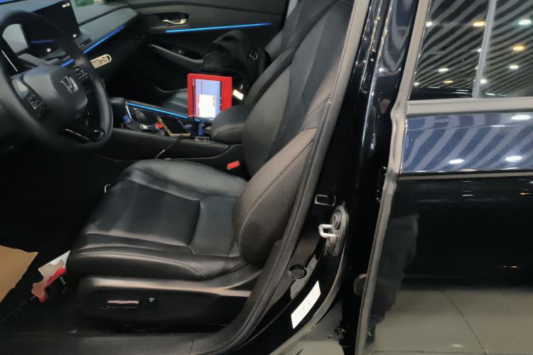 Used Honda Accord 2025 260TURBO Luxury Edition Left Front Seat